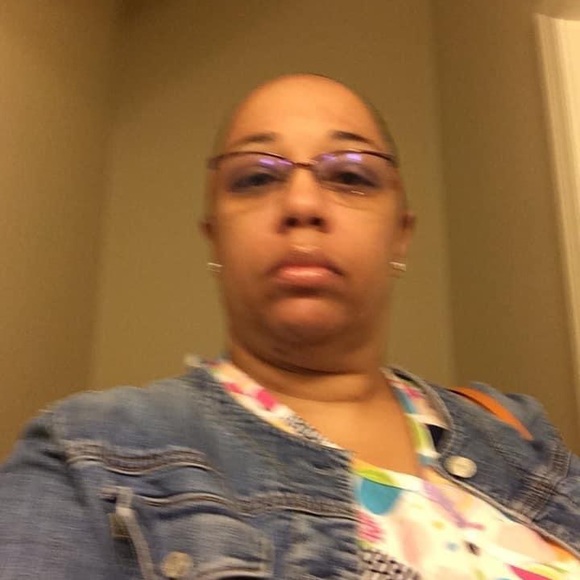 Meet your Posher - Picture 8 of 8